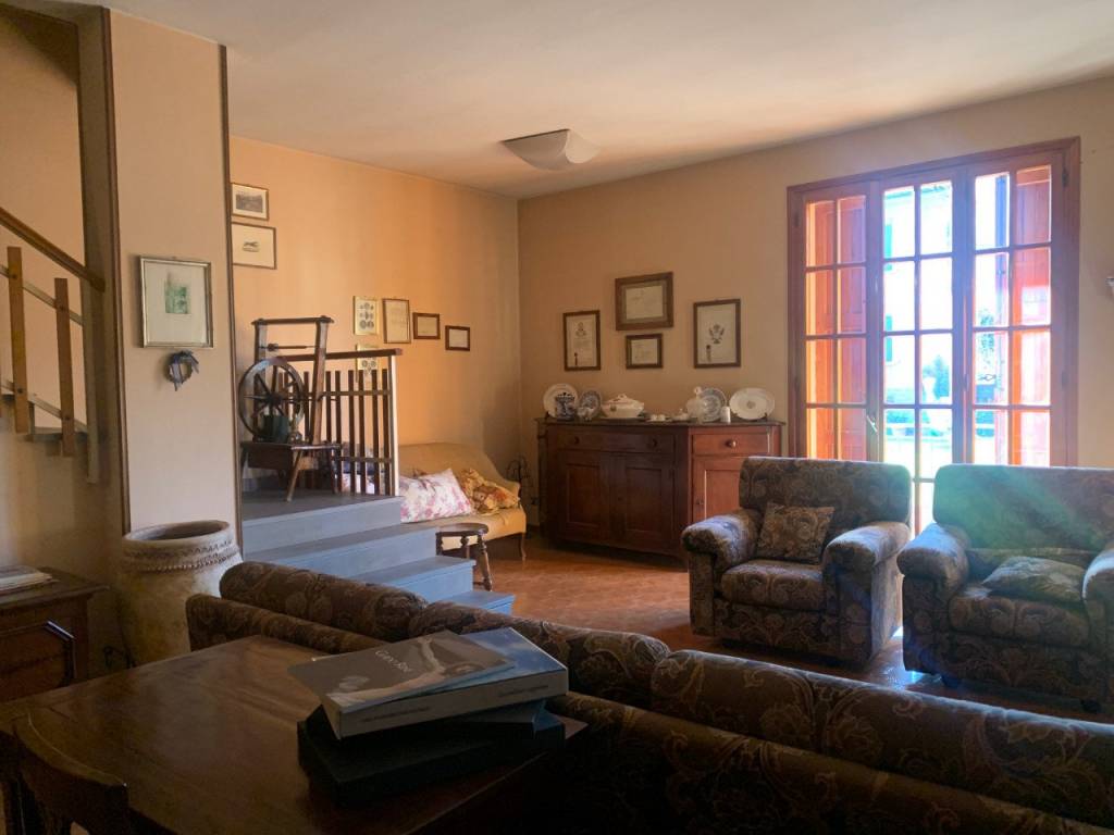 casa indipendente in vendita a Quattro Castella in zona Roncolo