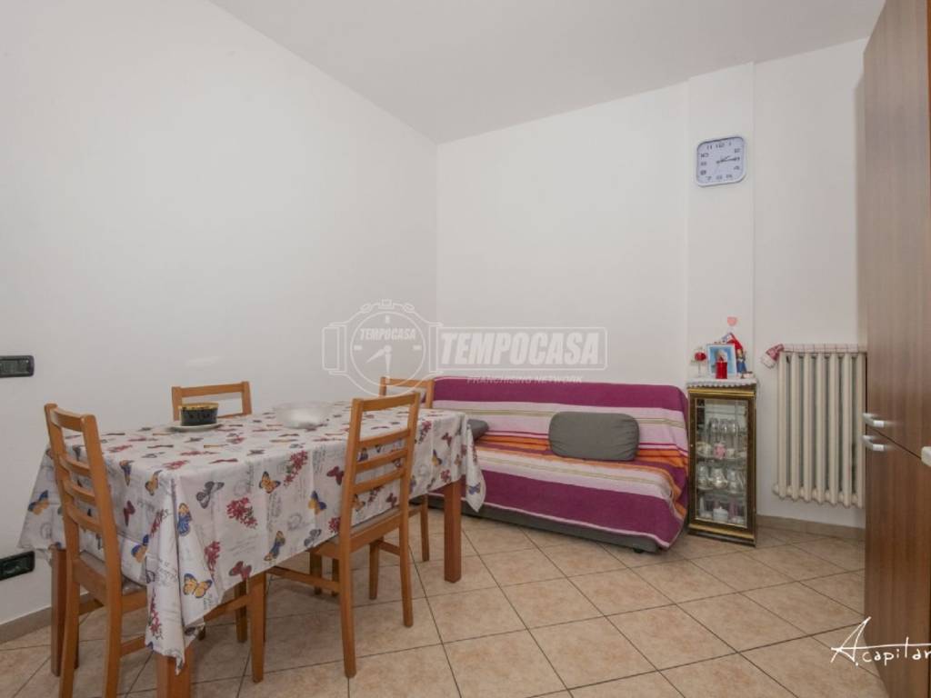 appartamento in vendita a Quattro Castella in zona Montecavolo