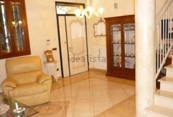 casa indipendente in vendita a Quattro Castella in zona Montecavolo