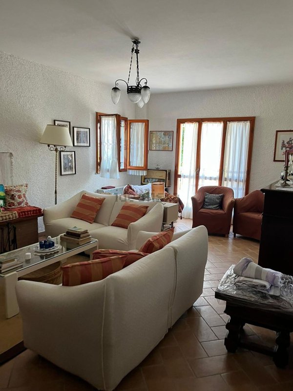 casa indipendente in vendita a Quattro Castella in zona Puianello