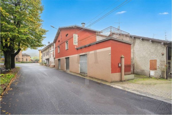 casa indipendente in vendita a Quattro Castella