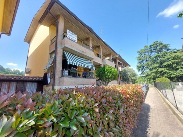 appartamento in vendita a Quattro Castella in zona Puianello