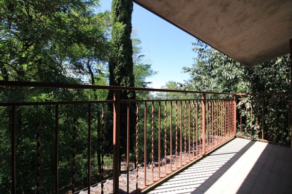 casa indipendente in vendita a Quattro Castella in zona Montecavolo
