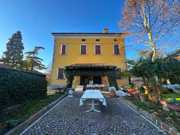 casa indipendente in vendita a Quattro Castella