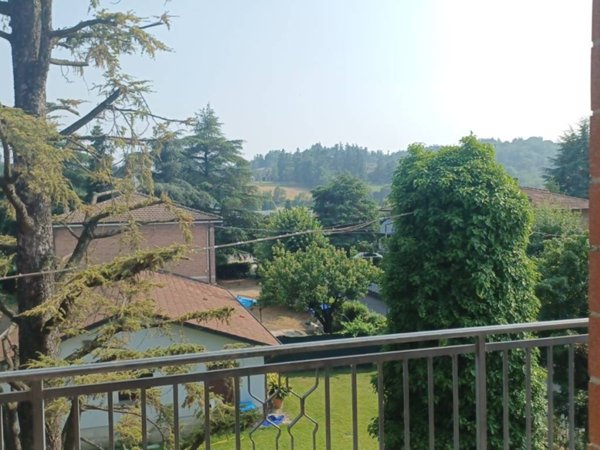 appartamento in vendita a Quattro Castella in zona Montecavolo