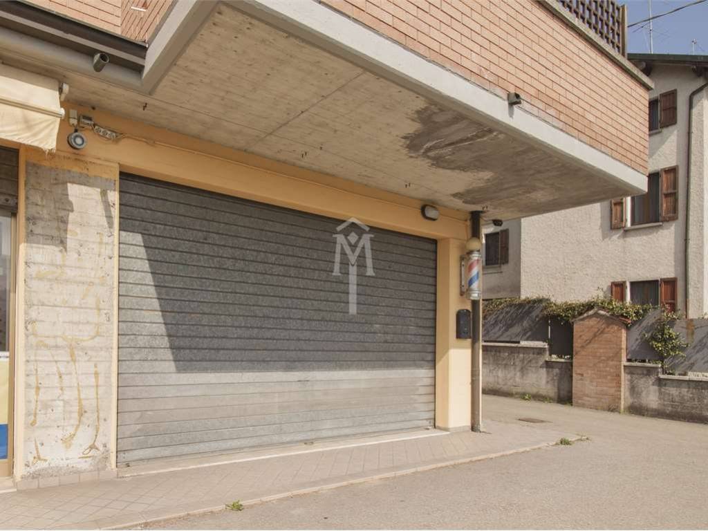 appartamento in vendita a Quattro Castella in zona Puianello