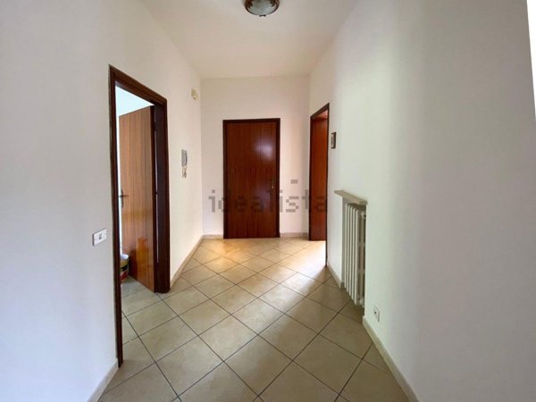 appartamento in vendita a Quattro Castella in zona Montecavolo