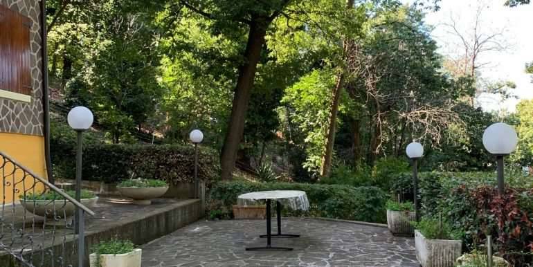 casa indipendente in vendita a Quattro Castella in zona Montecavolo