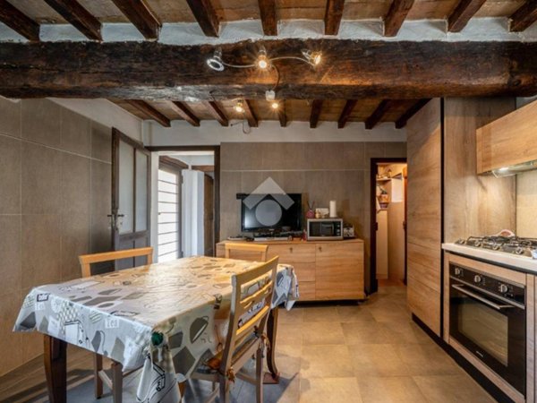 casa indipendente in vendita a Quattro Castella