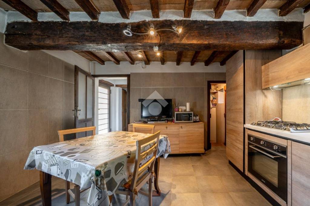 casa indipendente in vendita a Quattro Castella