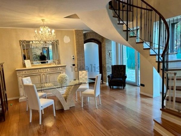 casa indipendente in vendita a Quattro Castella in zona Puianello