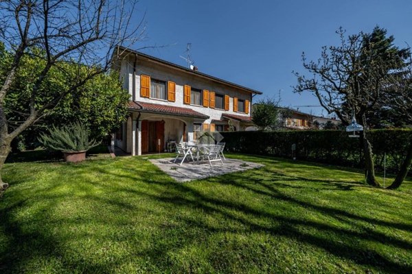 appartamento in vendita a Quattro Castella in zona Montecavolo
