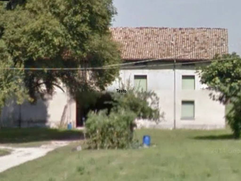 casa indipendente in vendita a Quattro Castella in zona Montecavolo