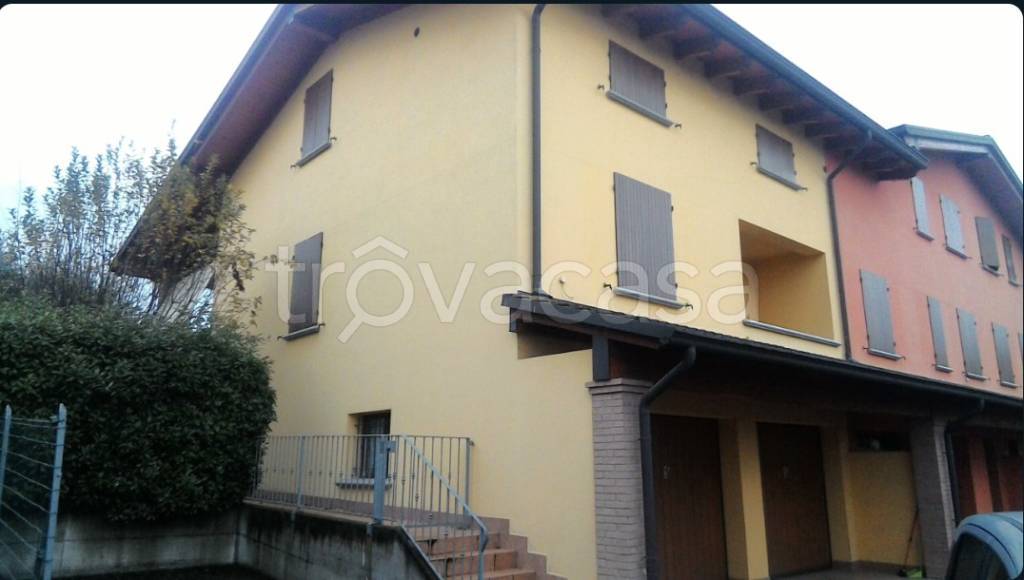 casa indipendente in vendita a Quattro Castella