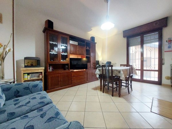 appartamento in vendita a Quattro Castella in zona Montecavolo