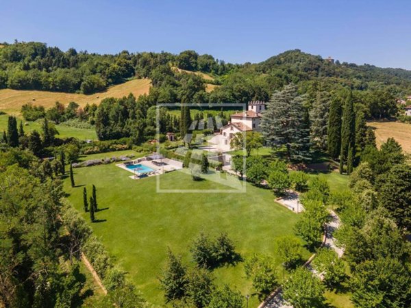 villa in vendita a Quattro Castella