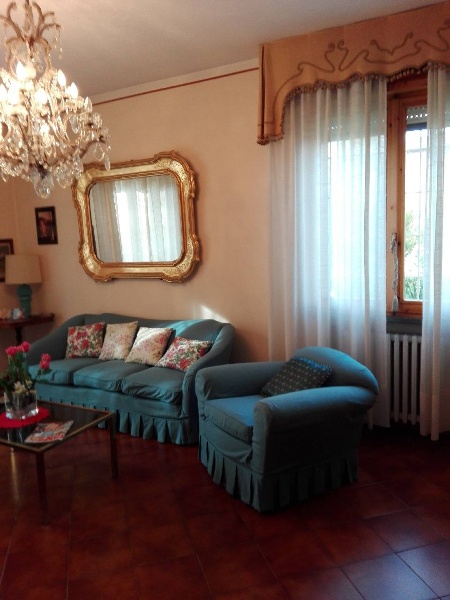 casa indipendente in vendita a Quattro Castella in zona Roncolo