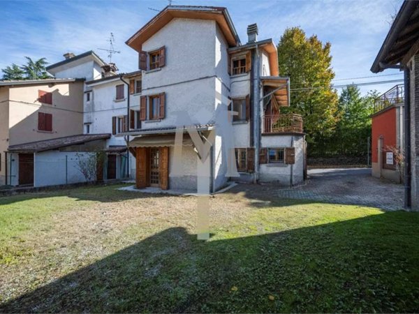 casa indipendente in vendita a Quattro Castella