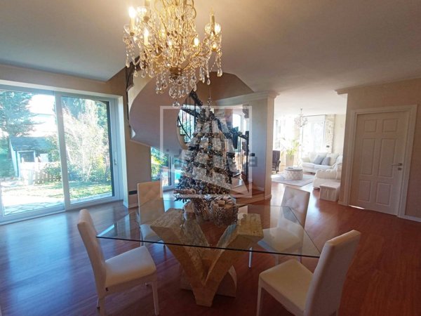 casa indipendente in vendita a Quattro Castella in zona Puianello