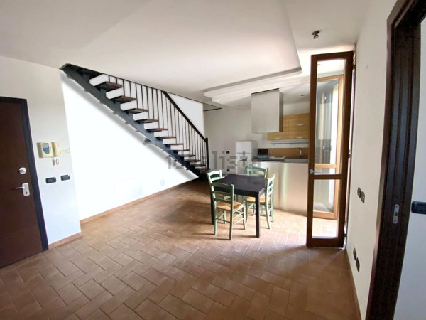 appartamento in vendita a Quattro Castella in zona Montecavolo