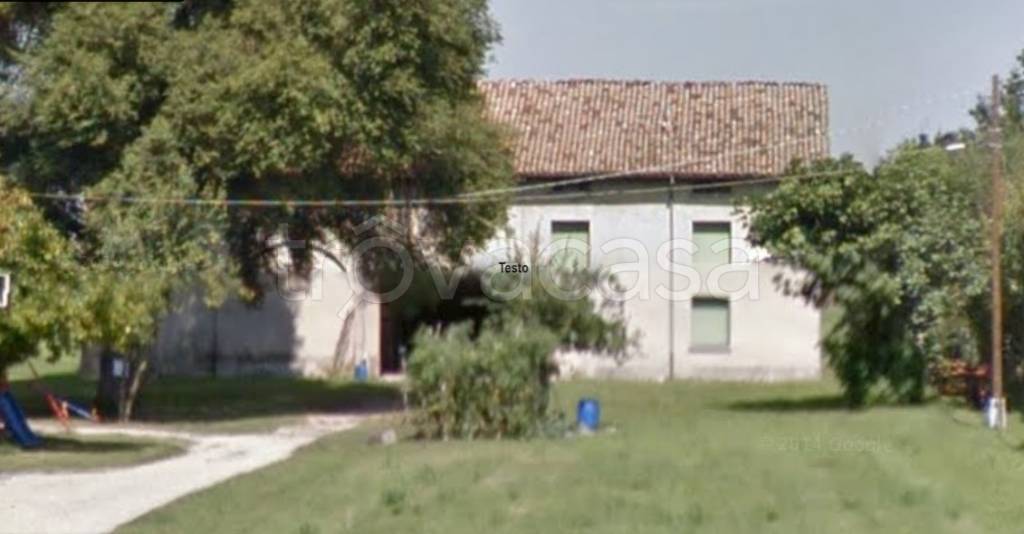 casa indipendente in vendita a Quattro Castella in zona Montecavolo