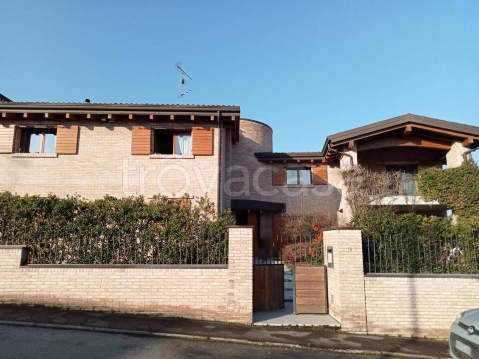 casa indipendente in vendita a Quattro Castella