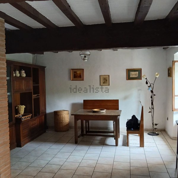 appartamento in vendita a Quattro Castella in zona Bedogno