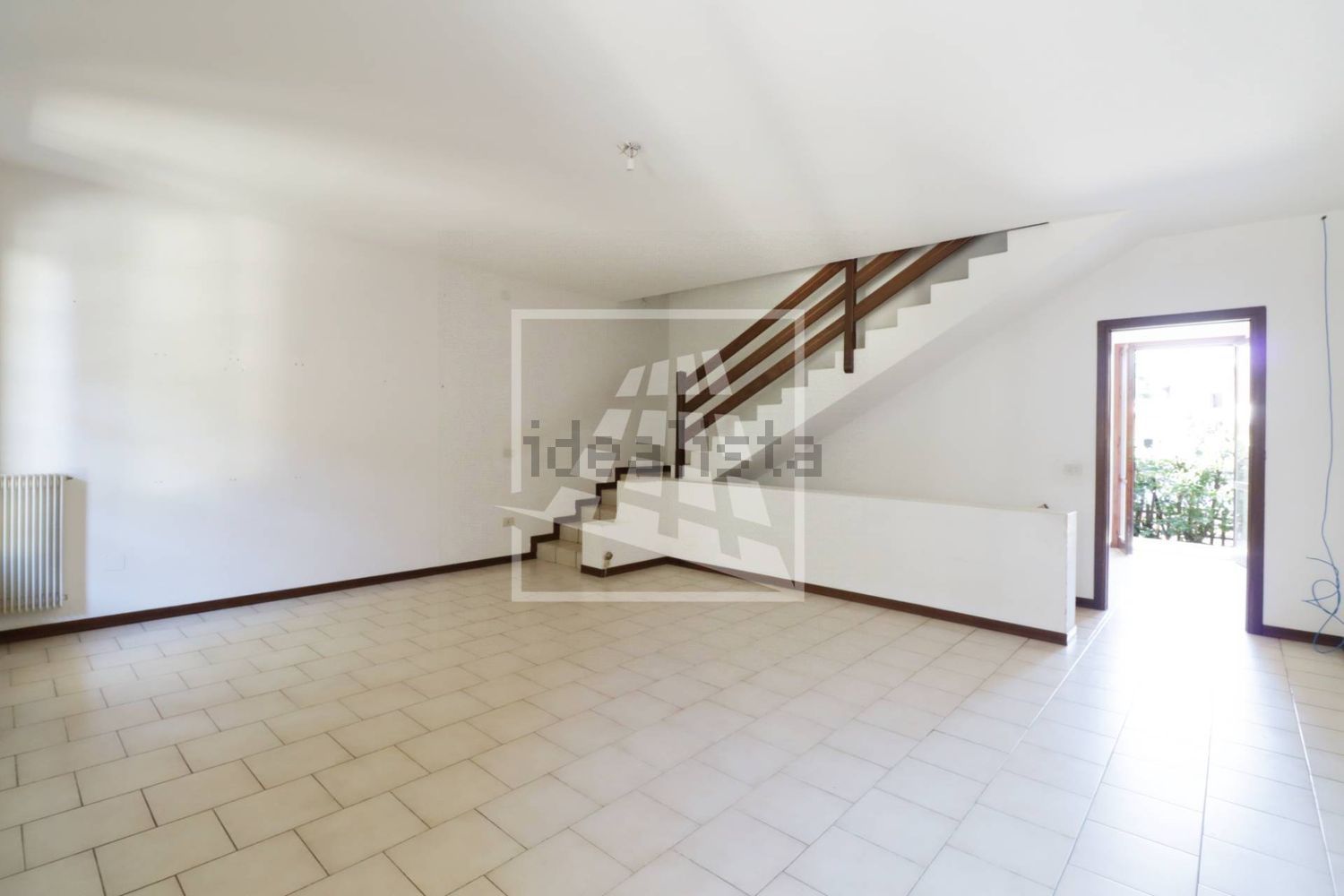 casa indipendente in vendita a Quattro Castella in zona Montecavolo