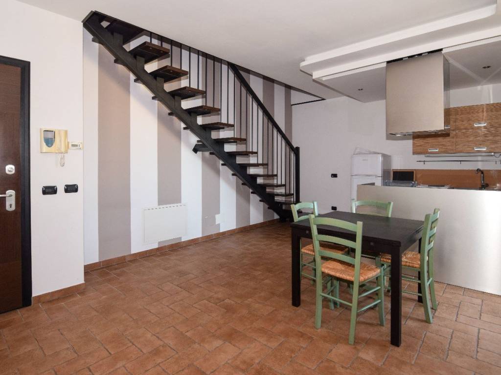 appartamento in vendita a Quattro Castella in zona Montecavolo