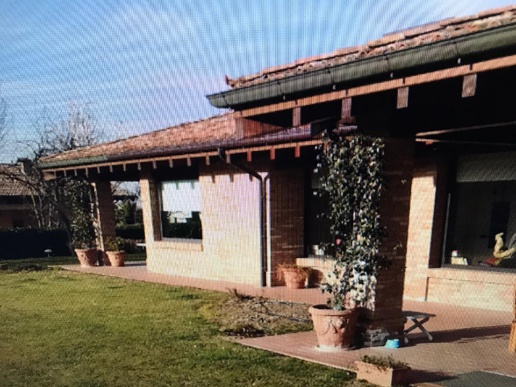 casa indipendente in vendita a Quattro Castella in zona Roncolo