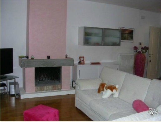 casa indipendente in vendita a Quattro Castella in zona Forche