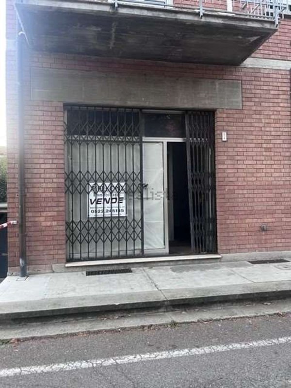 negozio in vendita a Quattro Castella