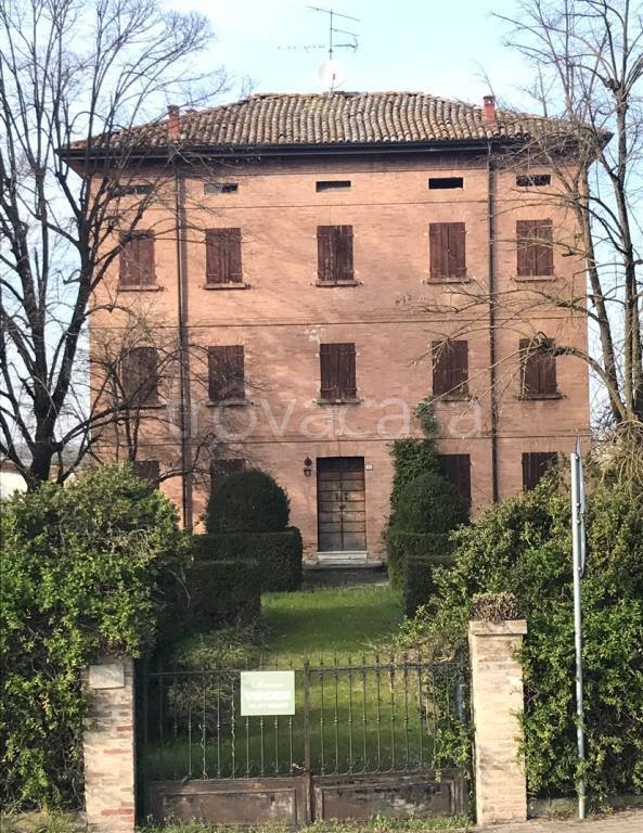 casa indipendente in vendita a Quattro Castella in zona Roncolo