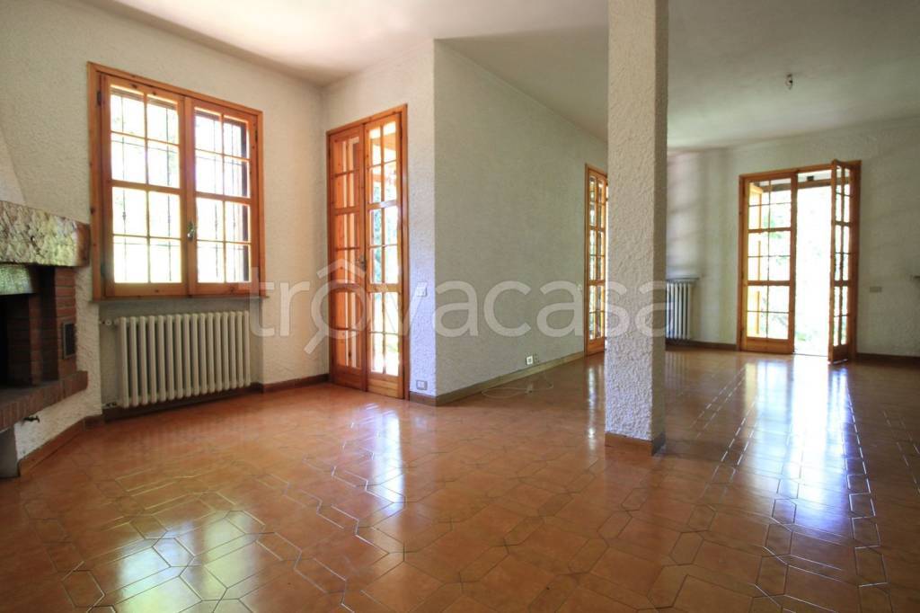 casa indipendente in vendita a Quattro Castella in zona Montecavolo