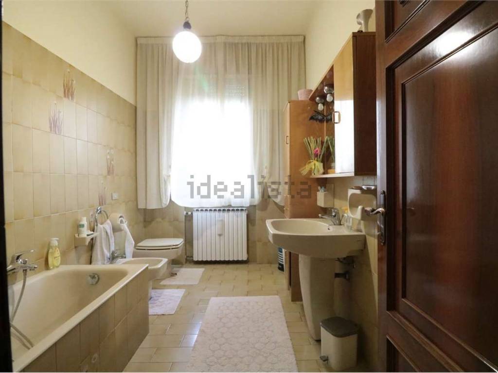 casa indipendente in vendita a Quattro Castella in zona Puianello