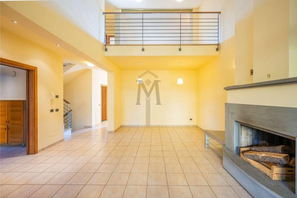 casa indipendente in vendita a Quattro Castella in zona Forche