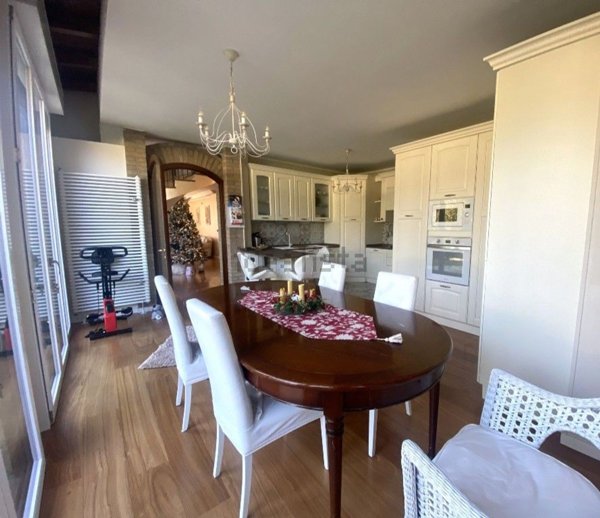 casa indipendente in vendita a Quattro Castella in zona Puianello