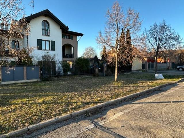 casa indipendente in vendita a Quattro Castella in zona Forche