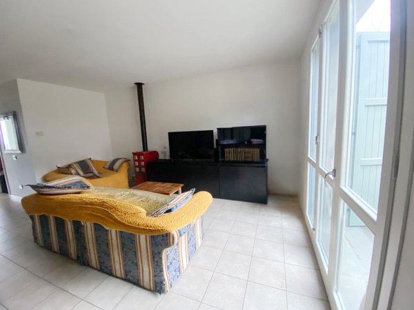 casa indipendente in vendita a Quattro Castella