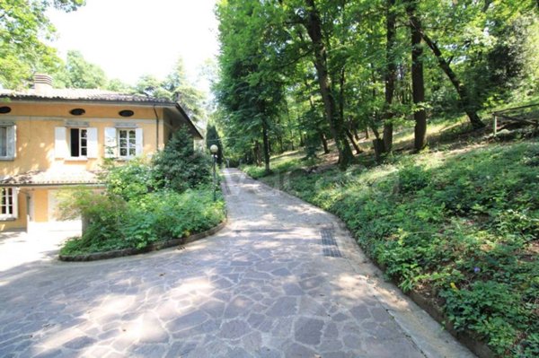 casa indipendente in vendita a Quattro Castella in zona Montecavolo