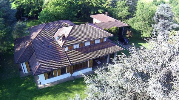 casa indipendente in vendita a Quattro Castella in zona Montecavolo