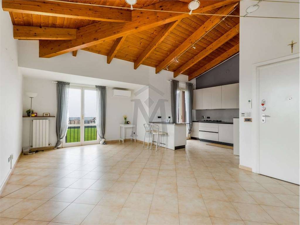 appartamento in vendita a Quattro Castella in zona Puianello