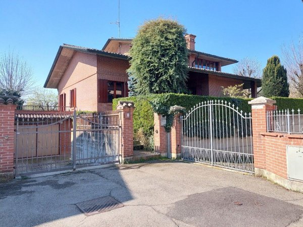 casa indipendente in vendita a Quattro Castella in zona Puianello