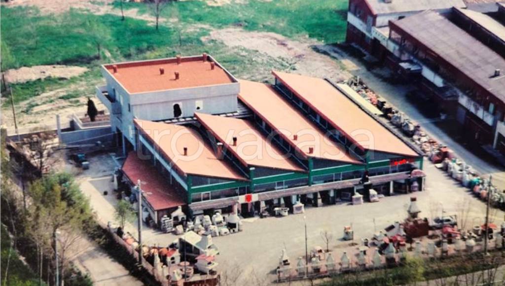 appartamento in vendita a Quattro Castella in zona Montecavolo