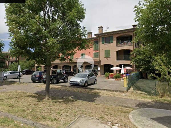 appartamento in vendita a Quattro Castella in zona Roncolo