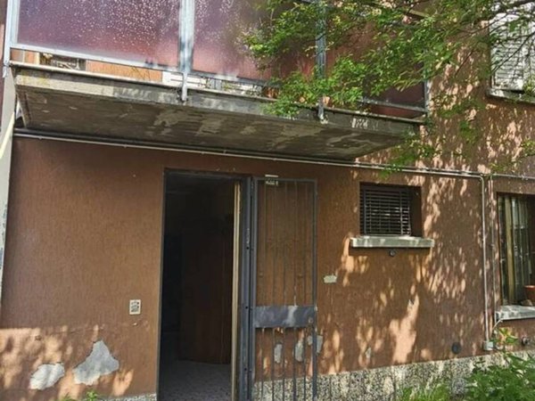 appartamento in vendita a Quattro Castella in zona Montecavolo