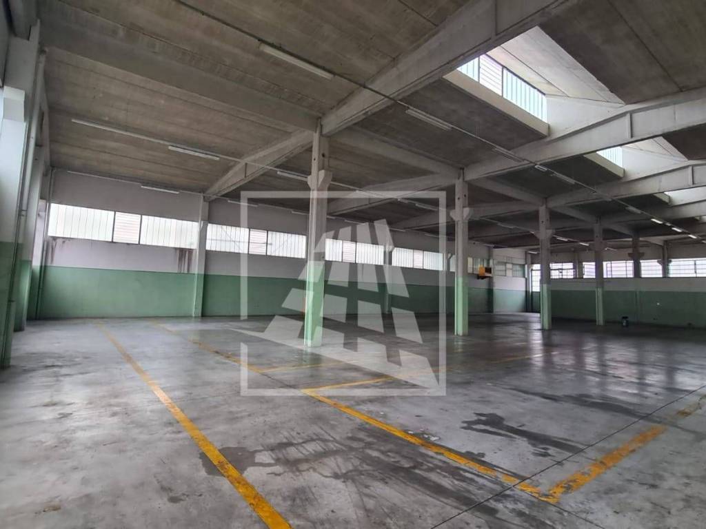 capannone in vendita a Quattro Castella