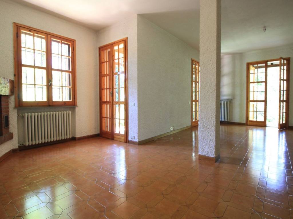 casa indipendente in vendita a Quattro Castella in zona Montecavolo