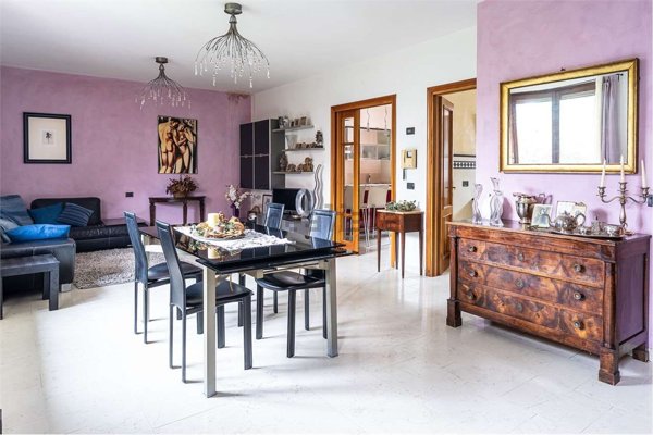 casa indipendente in vendita a Quattro Castella in zona Montecavolo