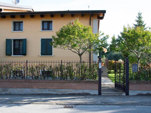 casa indipendente in vendita a Quattro Castella in zona Puianello